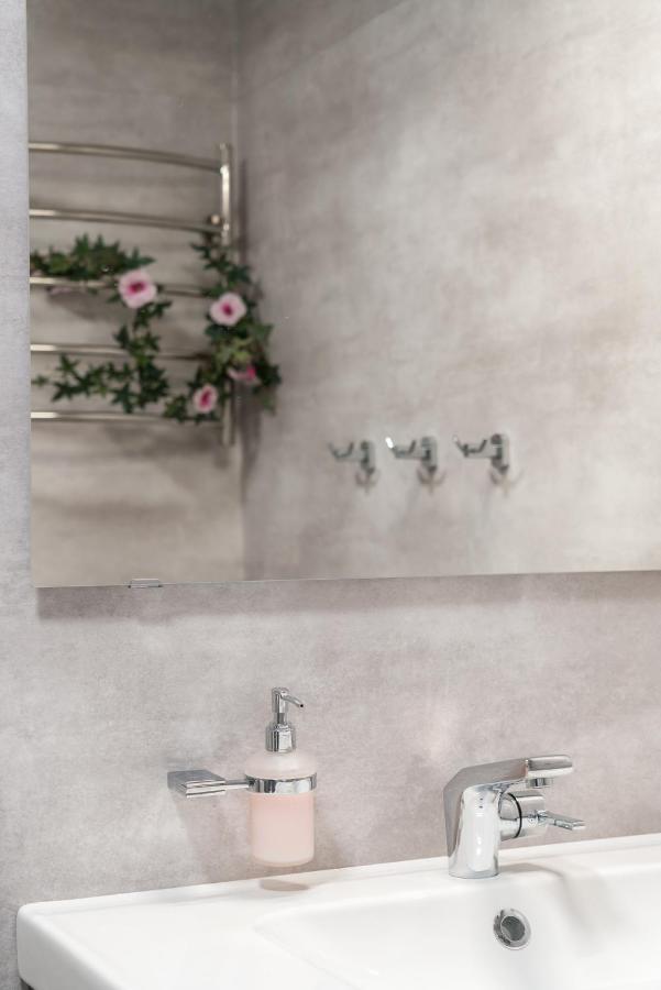 Flygeln Apartment Leksand Ngoại thất bức ảnh